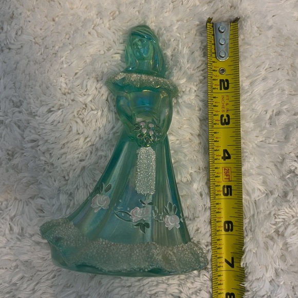 Vintage Fenton Bridesmaid Signed Light Green Glass Art with Iridescent Accents - Picture 3 of 8